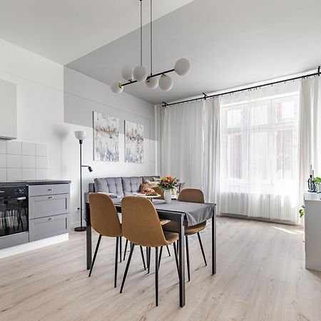 Spacious & Quiet Apt - Old Town & Kazimierz คราคูฟ ภายนอก รูปภาพ